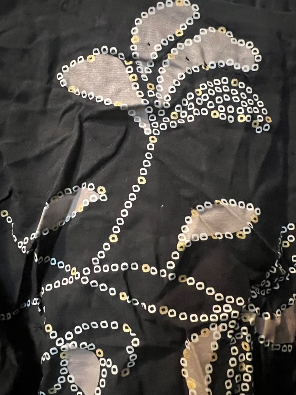 Black Embellished Floral Puff-Sleeve Crop Top - Picture 2 of 4